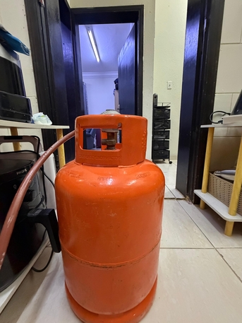 Khobar, Household Items, SAR 400,  3 Burner Gas Stove With Gas Cylinder With Gas Adaptor