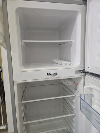 Riyadh, Appliances, SAR 420,  Fridge For Sale- 420 SAR Nikai (price Negotiable) Reason For Sale- Updgraded To Big Fridge