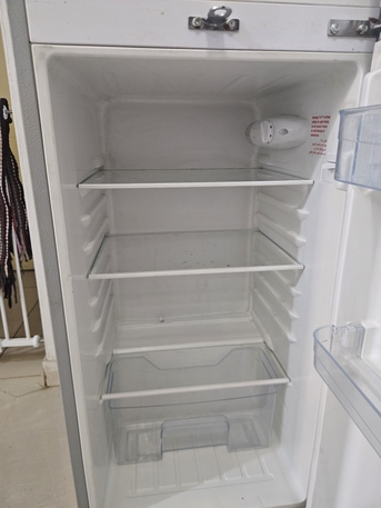 Riyadh, Appliances, SAR 420,  Fridge For Sale- 420 SAR Nikai (price Negotiable) Reason For Sale- Updgraded To Big Fridge