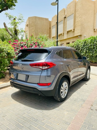 Riyadh, Vehicles, Cars & Trucks , SAR 43000,  Hyundai Tucson,  2016,  Automatic,  180000 KM,   2.0  MODEL NEAT CAR FOR SALE
