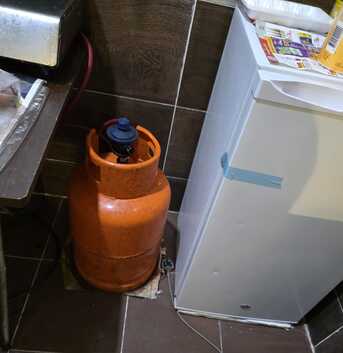 Jeddah, Household Items, A/c, Fridge,washing Machine,gas,stove, Bed For Sale