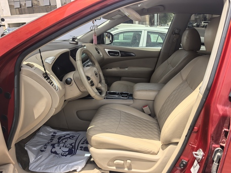 Riyadh, Vehicles, Cars & Trucks , SAR 28500,  Nissan Pathfinder Platinum,  2014,  Automatic,  291000 KM,  Neat And Clean, Well Maintained Family SUV