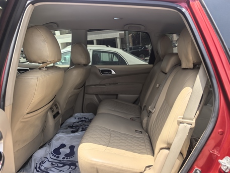 Riyadh, Vehicles, Cars & Trucks , SAR 28500,  Nissan Pathfinder Platinum,  2014,  Automatic,  291000 KM,  Neat And Clean, Well Maintained Family SUV