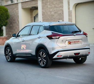 Tubli, Vehicles, Cars & Trucks , BHD 4800,  Nissan Kicks SR,  2022,  Automatic,  24000 KM,  For Sale:  Nissan Kicks &ndash; Silver