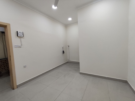 Manama, Apartments, Flats, Houses & Villas, BHD 120/year,  1 BR,  Um Al Hassam:- Studio Flat On Rent With Ewa