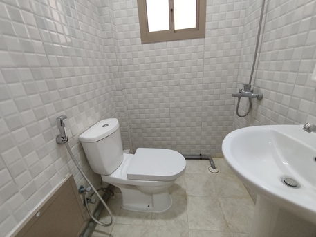 Manama, Apartments, Flats, Houses & Villas, BHD 120/year,  1 BR,  Um Al Hassam:- Studio Flat On Rent With Ewa