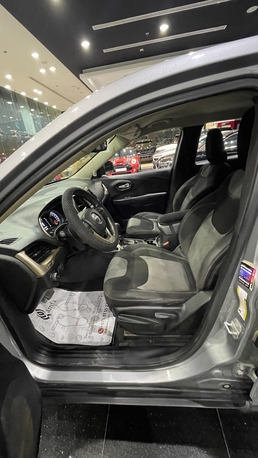 Sanabis, Vehicles, Cars & Trucks , BHD 3200,  Jeep Cherokee,  2015,  Automatic,  160000 KM,   Sport Model