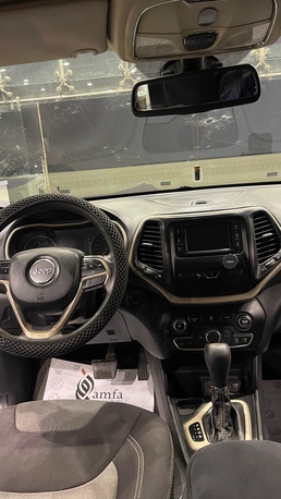 Sanabis, Vehicles, Cars & Trucks , BHD 3200,  Jeep Cherokee,  2015,  Automatic,  160000 KM,   Sport Model