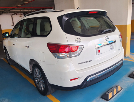 Al Seef, Vehicles, Cars & Trucks , BHD 3800,  Nissan Pathfinder,  2015,  Automatic,  89 KM,