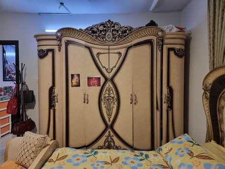 Riyadh, Furniture, SAR 8000,  Selling King Size Bed And Almirah
