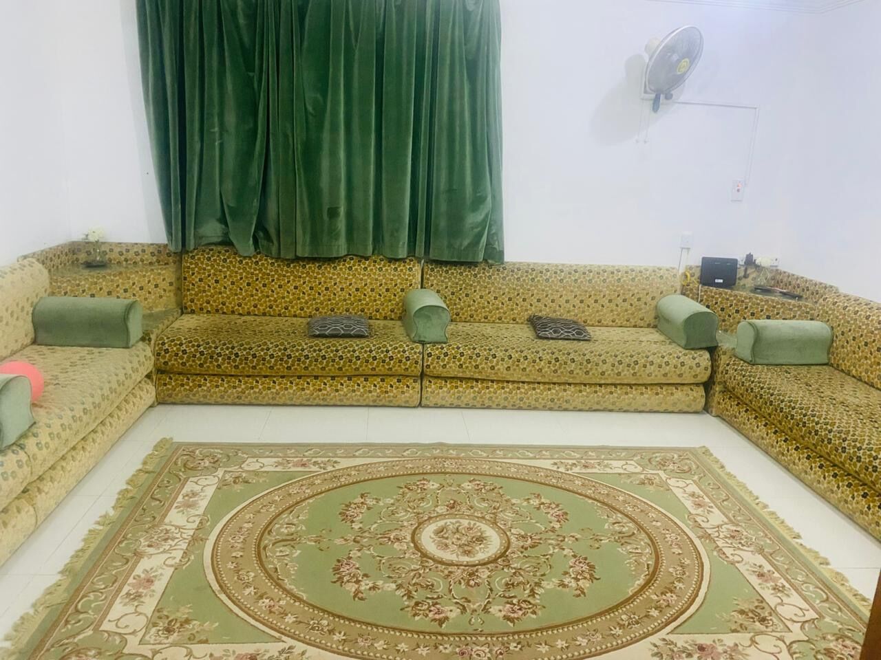 Jeddah, Apartments, Flats, Houses & Villas, SAR 2000/month,  2 BR,  Furnished Flat For Rent