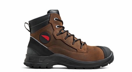 Hofuf, Clothing & Accessories, SAR 180,  Redwing Safety Shoes Size 45 (price Negotiable)