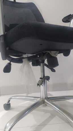 Riyadh, Furniture, SAR 180,  Premium Ergonomic Mesh Office Chair With Headrest - Excellent Condition