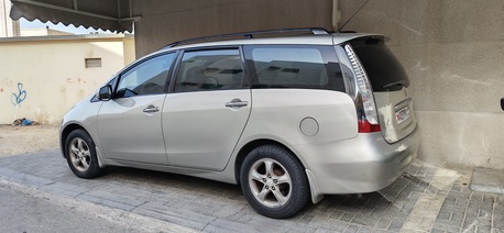 Riffa, Vehicles, Cars & Trucks , BHD 1,  Mitsubishi Grandis,  2010,  Automatic,  190000 KM,