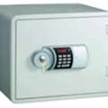 AED 813,  Buy Reliable Fire Proof Safe Online