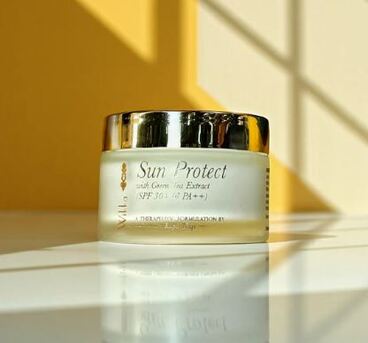 Haryana, Health & Beauty Items, INR 1499,  Are You Protecting Your Skin &mdash; Or Just Applying Products?