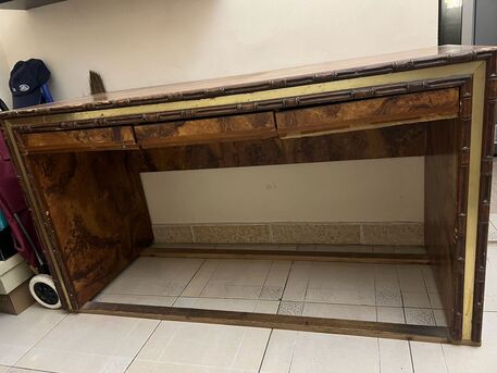 Riffa, Household Items, BHD 10,  Table For Sale. Whatsapp Only