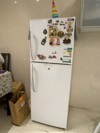 Riyadh, Appliances, SAR 400,  Geepas Double Door No-Frost Refrigerator 7.1 Cu. Ft 201 L White
