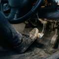 Don&rsquo;t Ignore Clutch Warning Signs