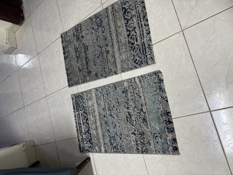 Riyadh, Household Items, SAR 120,  150*230 Center Piece Carpet Along With 2 Matching Door Mates