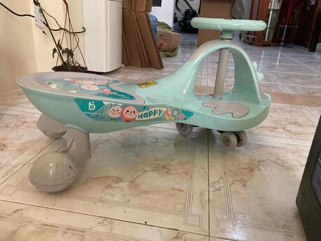 Juffair, Free Items, BHD 1005,  Kids Items -Scooter, Cycle, Bath Tub, Staller, Walker, Etc  GAS STOVE