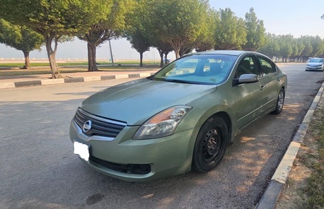 Jubail, Vehicles, Cars & Trucks , SAR 11500,  Nissan Altima,  2008,  Automatic,  319691 KM,   -, 2.5L- SAR 11500