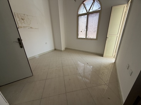 Adliya, Apartments, Flats, Houses & Villas, BHD 250/month,  2 BR,  2 Bedroom Semi Furnished  Flat For Rent With Ewa