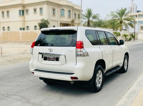 Ras Rumman, Vehicles, Cars & Trucks , BHD 7399,  Toyota Prado,  2013,  Automatic,  182000 KM,   -  - V4 - 7 Seater Family Car - Well Maintained