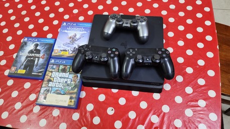 Jeddah, Electronics, SAR 1000,  PS4 Slim 500 GB