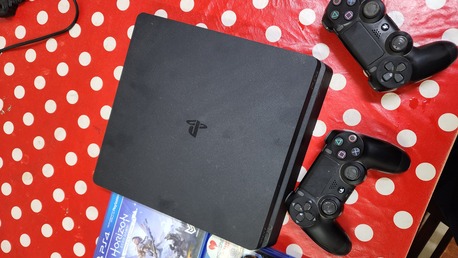 Jeddah, Electronics, SAR 1000,  PS4 Slim 500 GB