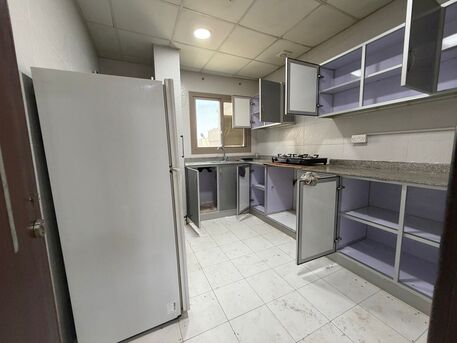 Hoora, Apartments, Flats, Houses & Villas, BHD 230/month,  Furnished,  2 BR,  Budget-Friendly Apartment For Rent In Hoora