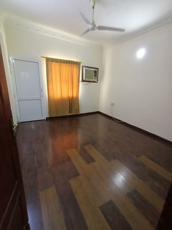 Gudaibiya, Apartments, Flats, Houses & Villas, BHD 140/month,  1 BR,  Semi Furnished Studio Flat For Rent In Gudaibiya With Electricity
