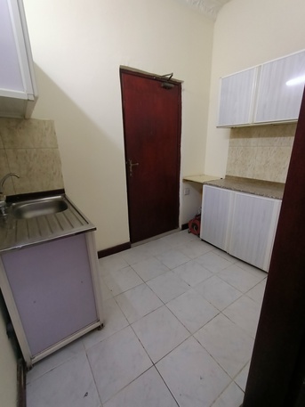 Gudaibiya, Apartments, Flats, Houses & Villas, BHD 140/month,  1 BR,  Semi Furnished Studio Flat For Rent In Gudaibiya With Electricity