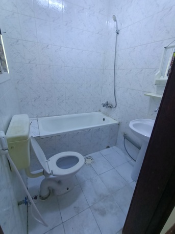 Gudaibiya, Apartments, Flats, Houses & Villas, BHD 140/month,  1 BR,  Semi Furnished Studio Flat For Rent In Gudaibiya With Electricity