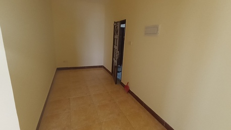 Gudaibiya, Apartments, Flats, Houses & Villas, BHD 150/year,  2 BR,  Unfurnished 2 Bedroom Flat Available In Gudabiya