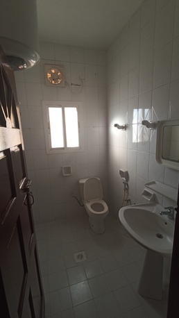 Gudaibiya, Apartments, Flats, Houses & Villas, BHD 150/year,  2 BR,  Unfurnished 2 Bedroom Flat Available In Gudabiya