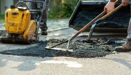 Toronto, Construction, Restore Your Driveway&rsquo;s Clean Finish With Professional Asphalt Sealing