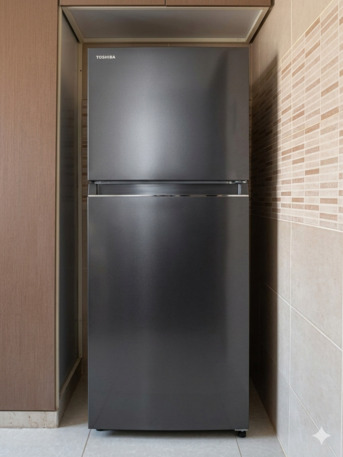 Jeddah, Household Items, SAR 1000,  Toshiba Refrigerator For Sale &ndash; Excellent Condition