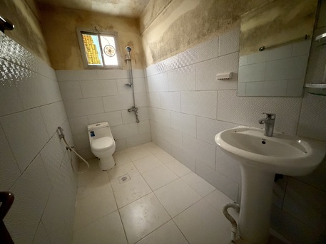 Adliya, Apartments, Flats, Houses & Villas, BHD 165/month,  2 BR,  2 Bedroom Flat For Rent Without Ewa