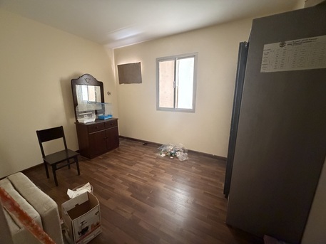 Adliya, Apartments, Flats, Houses & Villas, BHD 165/month,  2 BR,  2 Bedroom Flat For Rent Without Ewa