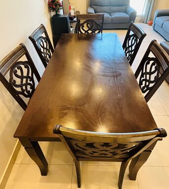 Juffair, Household Items, BHD 40,  Dining Table With 6 Chairs