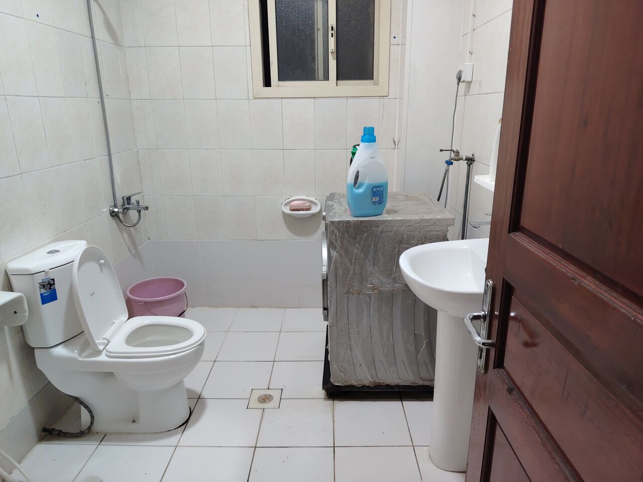 Manama, Rooms for Rent, BHD 100/month,  Furnished,  Room For Rent Full Furnished