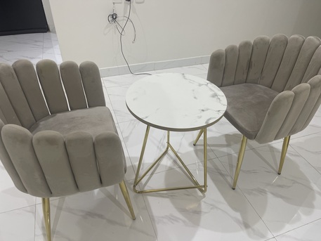 Riyadh, Furniture, SAR 350,  Small Coffee Table & 2 Chairs