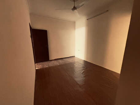 Gudaibiya, Apartments, Flats, Houses & Villas, BHD 130/month,  2 BR,  Gudaibiya:- Close To Aster Clinic.  2BR Unfurnished Flat On Rent.  Bd 130/- Without EWA