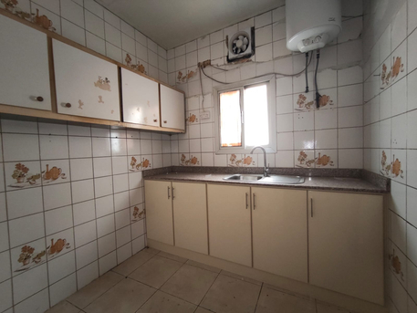 Gudaibiya, Apartments, Flats, Houses & Villas, BHD 140/month,  1 BR,  Gudaibiya:- Close To Aster Clinic.  Studio Unfurnished Flat On Rent.Bd 140