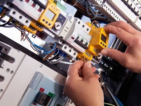 Riyadh, Jobs, Electrical Technician