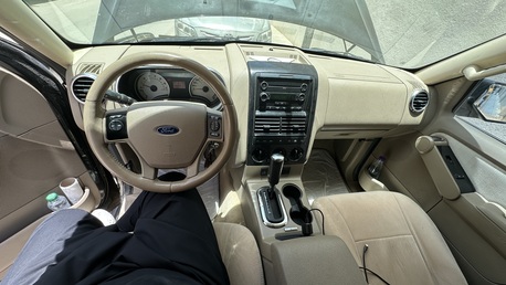 Olaya, Vehicles, Cars & Trucks , SAR 25500,  Ford Explorer,  2010,  Automatic,  177400 KM,  Non Accident, 7 Seator 4x4 SUV