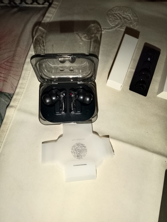 Al Malaz, Mobile Phones, SAR 250,  Brand New Airpords