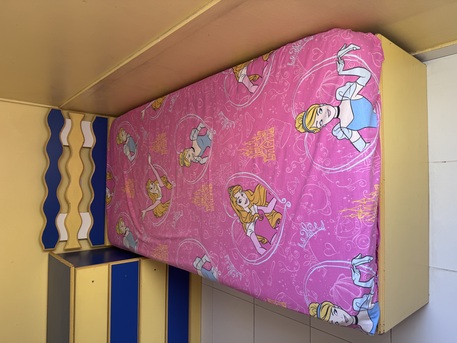Al Sulaymaniyyah, Furniture, SAR 200,  Kids Single Bed With Table And 2 Door Wall Mounted Book Shelf