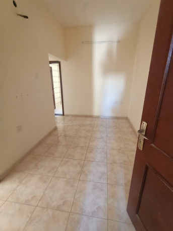 Gudaibiya, Apartments, Flats, Houses & Villas, BHD 150/month,  2 BR,  Semi Furnished 2 Bedroom Flat For Rent In Gudaibiya -35529070